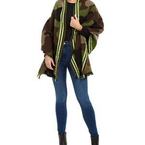 NEW! DKNY Striped Camo Scarf Neon Pink